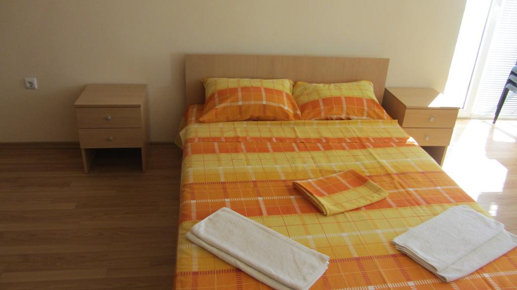 Apartments Bizone Kavarna Kamer foto