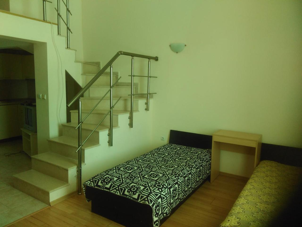 Apartments Bizone Kavarna Buitenkant foto