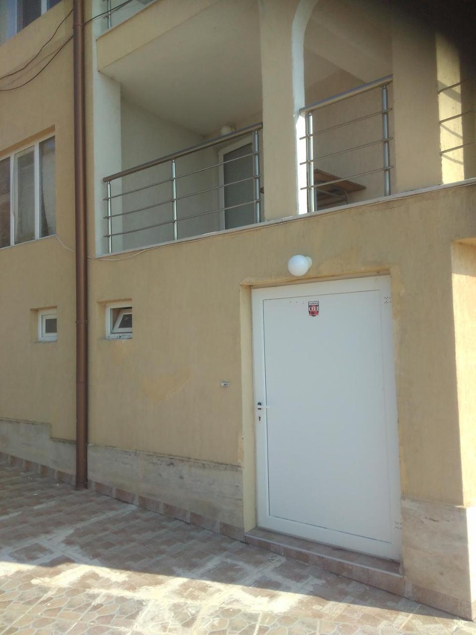 Apartments Bizone Kavarna Buitenkant foto
